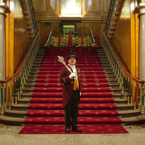 The-Main-Stair_500x500_acf_cropped